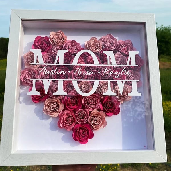Personlig Mom Flower Shadow Box med navn til mors dag
